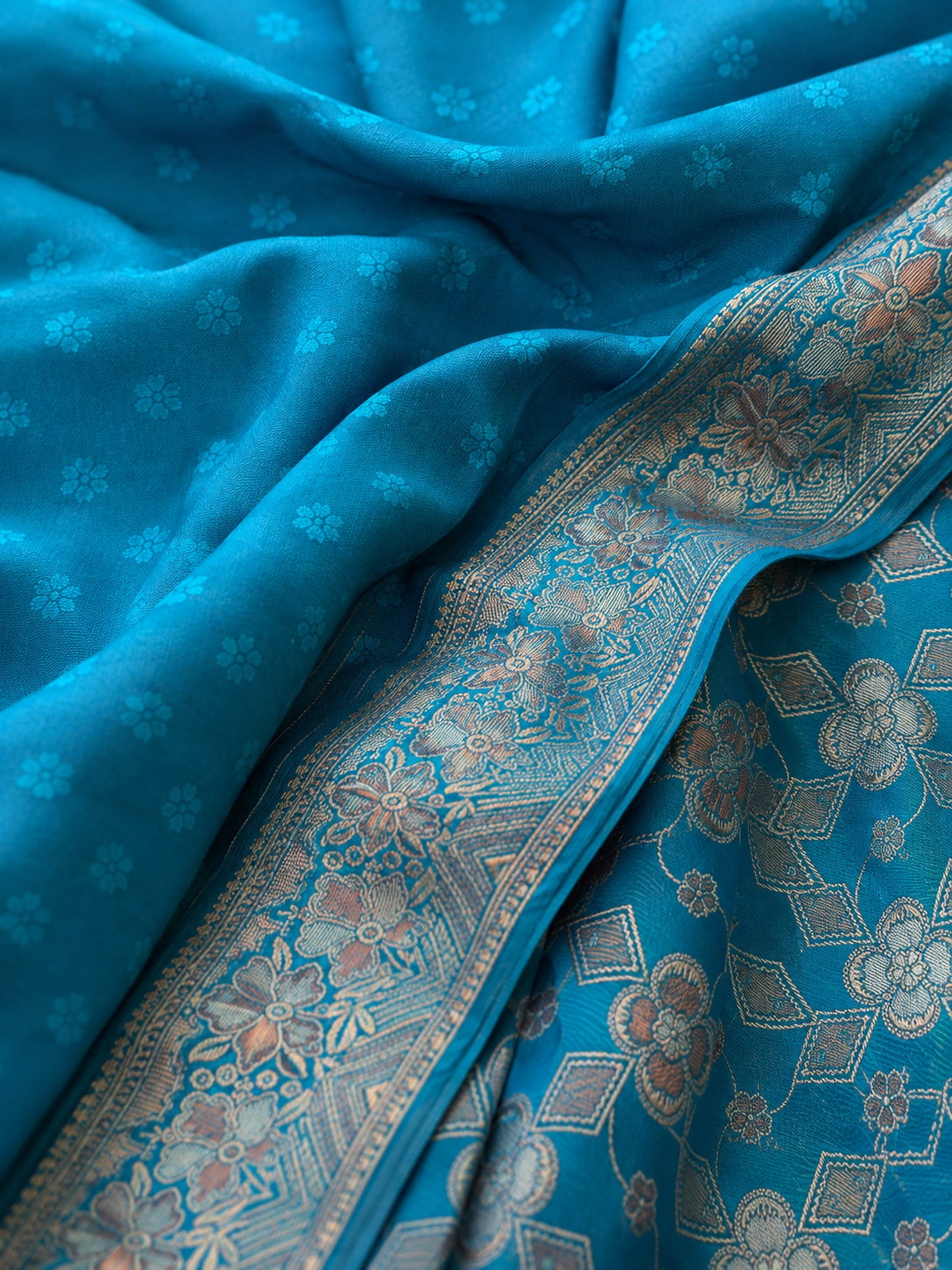 Neel Chandrika Banarasi Saree