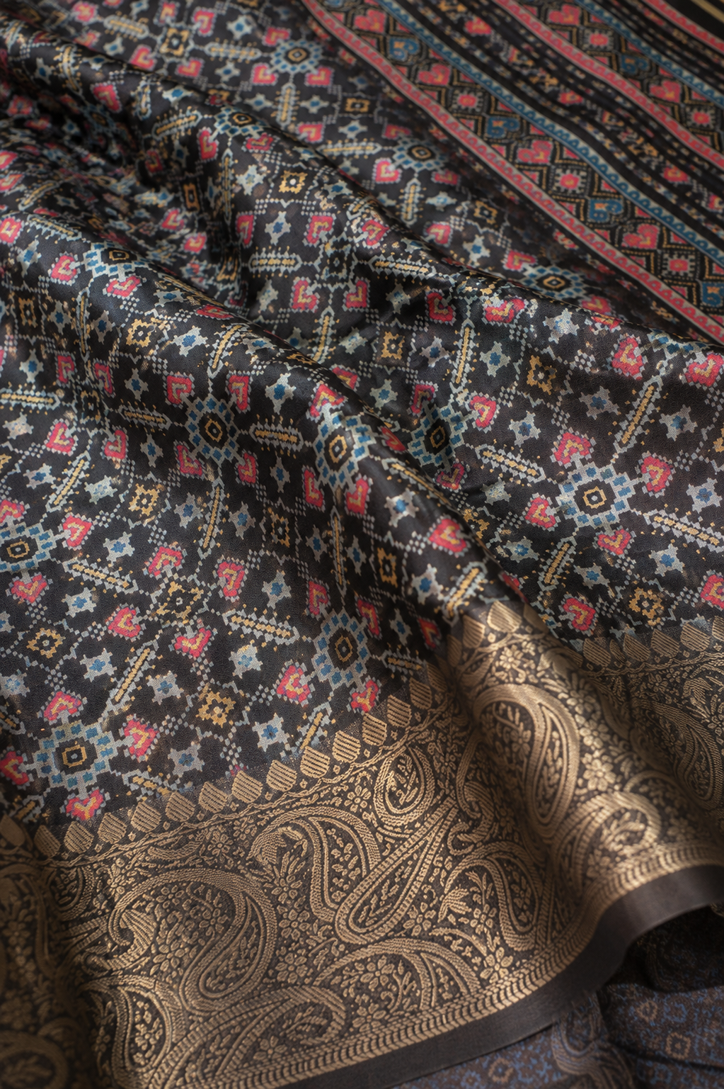 Rajsi Digital woven Soft Silk Saree